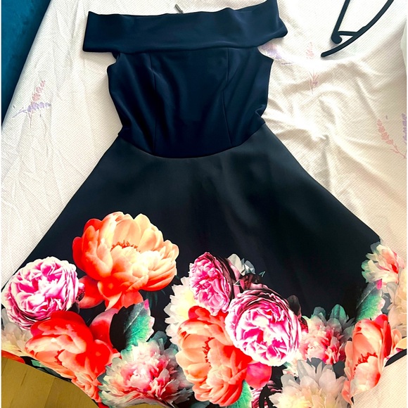 Beautiful off shoulder prom or cocktail dress by Josep Ribkoff. Size 6 us - Picture 1 of 6